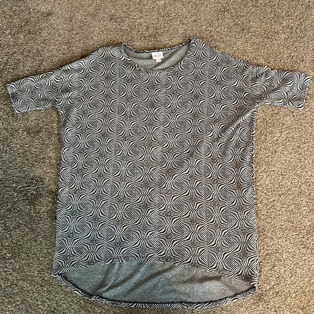 Lularoe Irma Top Size M set of 2 - Picture 2 of 7